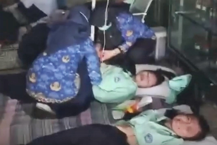 Puluhan Siswa SMKN 1 Sine Ngawi Diduga Keracunan MBG