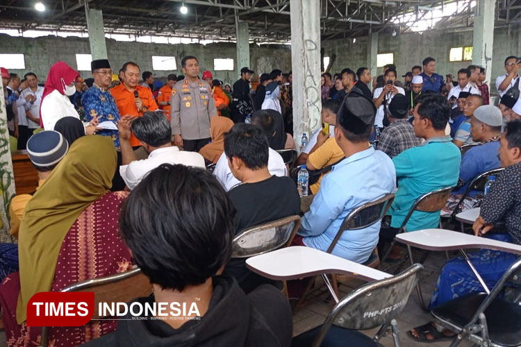 Hari Ketiga, Wali Santri Ponpes Al Khoziny Desak Evakuasi Dipercepat