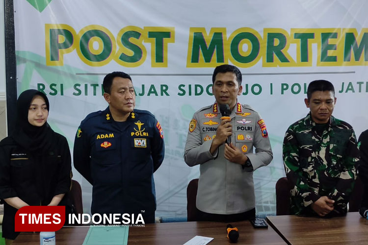 Biddokkes Polda Jatim menyediakan tiga Posko Disaster Victim Identification (DVI) selama berlangsungnya operasi pencarian korban runtuhnya bangunan di Pondok Pesantren Al Khoziny, Buduran, Sidoarjo (Foto: Rudi/TIMES Indonesia)