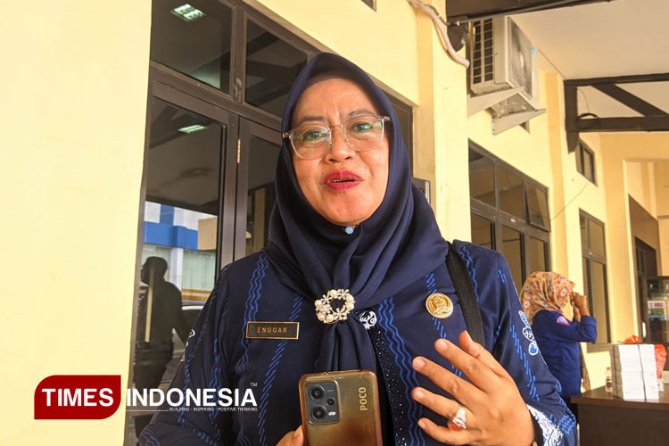 Plt Kepala Dindik Pacitan,Dr Ririh Enggar Murwati saat ditemui Kamis (2/10/2025). (FOTO: Yusuf Arifai/TIMES Indonesia)