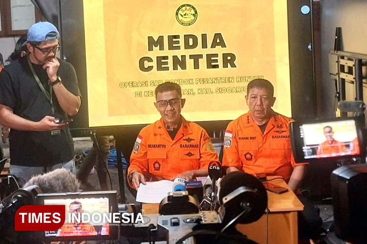 Direktur-Operasi-Basarnas-Laksamana-Pertama-TNI-Yudhi-Bramantyo.jpg