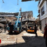 Evakuasi Ponpes Al Khoziny: Alat Berat Masih Pindahkan Beton, Korban Belum Bisa Dievakuasi