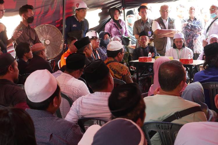 Memasuki-hari-keempat-pasca-runtuhnya-musala-Pondok-Pesantren-b.jpg