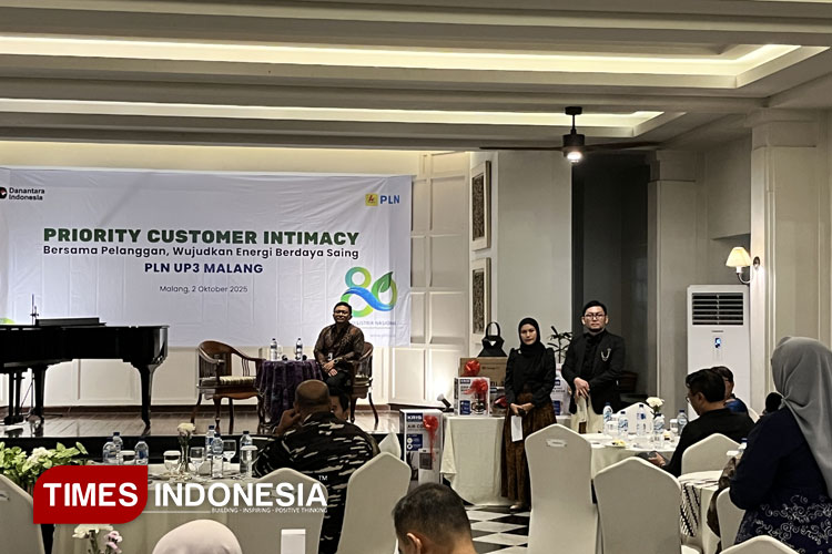 PLN UP3 Malang saat menggelar diskusi dengan para pelanggan. (Foto: Rizky Kurniawan Pratama/TIMES Indonesia)