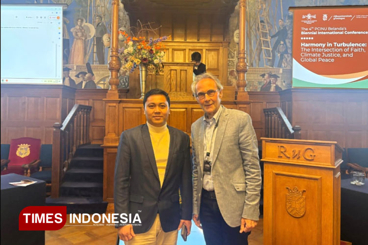 Dekan Fakultas Syariah Universitas Islam Negeri Kiai Haji Achmad Siddiq (UIN KHAS) Jember, Dr. Wildani Hefni dalam forum di Belanda (FOTO: Wildani for TIMES Indonesia)