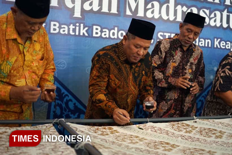 Wabup Jombang Apresiasi SMP Al Furqan MQ Tebuireng yang Gaungkan Kreativitas Santri
