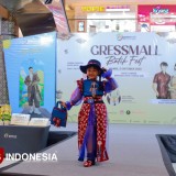 Melihat Batik Khas Gresik di Panggung Fashion Show