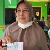 Terima Insentif, Guru Ngaji Ini Kuliahkan Anak