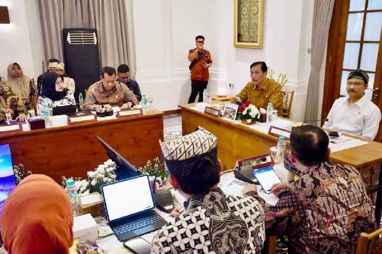 Mensos Apresiasi Digitalisasi Bansos di Banyuwangi, 259 Ribu Warga Terdaftar