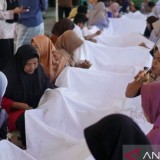 Rayakan Hari Batik Nasional, Pemkot Pekalongan Gelar Membatik Sepanjang 16 Meter