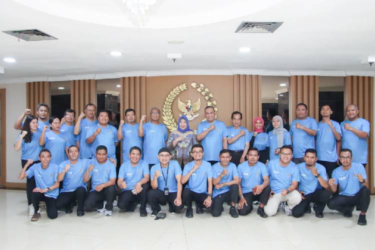 Sekjen MPR RI Lepas Kontingen Bapor Korpri untuk PORNAS XVII di Palembang