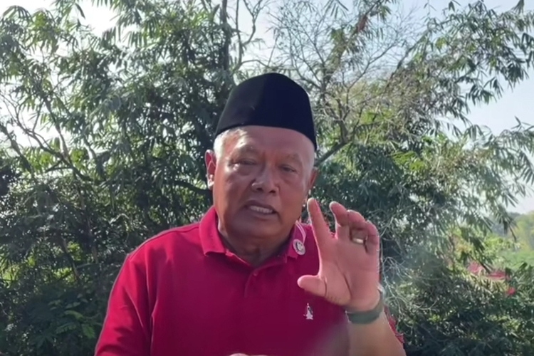 Mantan Dosen UIN Malang M Imam Muslimin atau Yai MIM yang diusir dari kediamannya oleh warga didukung oleh RT dan RW setempat. (Istimewa)