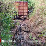 Rembesan Minyak Mentah di Blora Resahkan Warga, DLH dan Polisi Turun Tangan