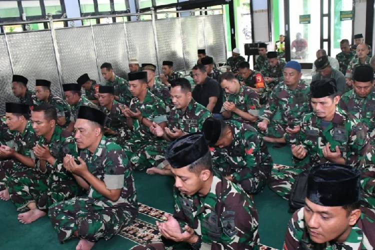 Peringati-HUT-ke-80-TNI-b.jpg