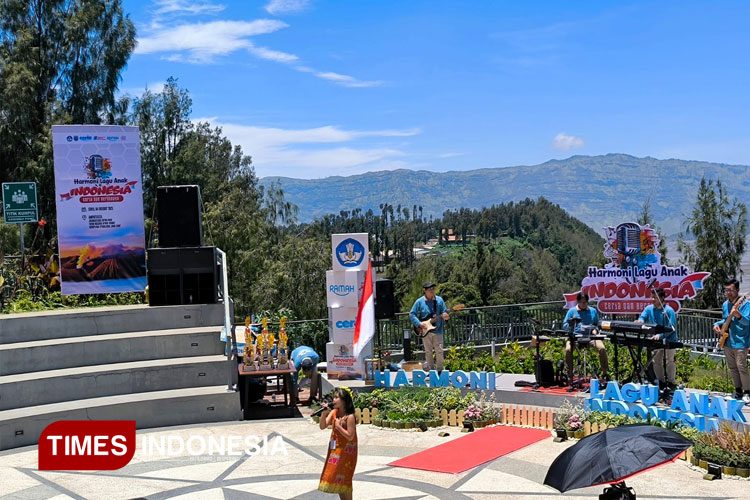 Seruni-Point-Bromo-3.jpg