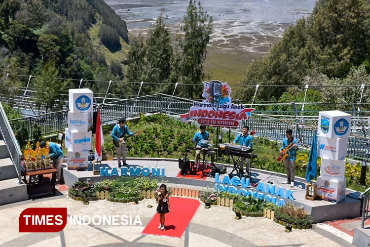 Dari Amfiteater Seruni Point Bromo, ‘KICAU’ Hidupkan Lagu Anak Indonesia