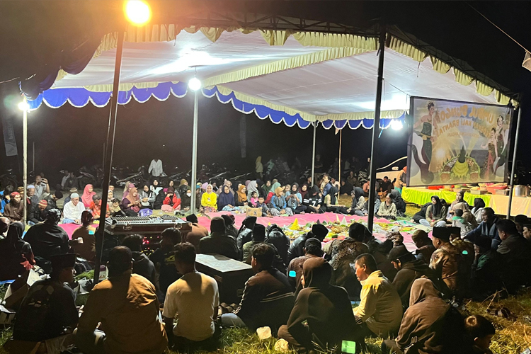 Saat berlangsung perayaan tradisi Umbul Dungo Sukowilangun.