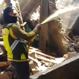 Pemkab Sidoarjo Bantu Netralisir Aroma Tak Sedap di Reruntuhan Ponpes Al-Khoziny