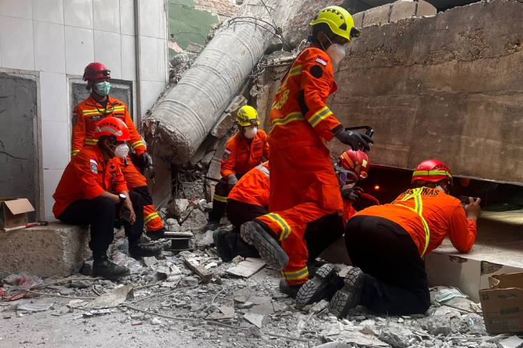 BNPB: 167 Orang Terdata dalam Tragedi Runtuhnya Musala Ponpes Al Khoziny