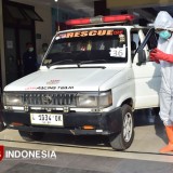 Sopir Ambulans Pengantar Jenazah Korban Ponpes Al Khoziny Diwajibkan Pakai Hazmat