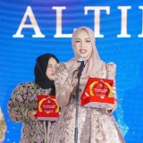 Raih Women Inspired, Altina Intan Sukses Kembangkan Bisnis Furnitur dan Kecantikan di Usia Muda