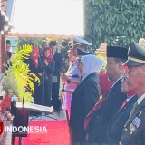 Peringati Hari Jadi Jatim ke-80, Gubernur Khofifah Ziarah ke Makam Gubernur Suryo di Magetan