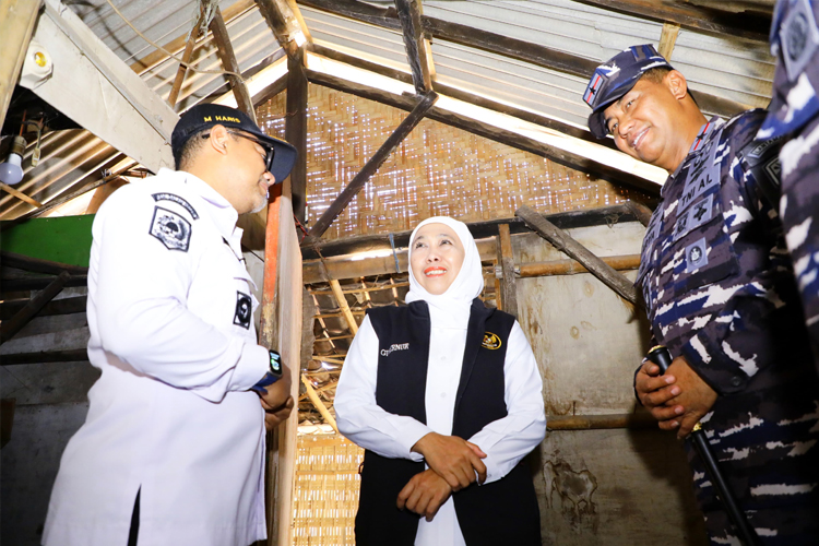 HUT ke-80 TNI, Gubernur Khofifah Apresiasi Program Rutilahu Sinergi TNI dan Pemprov Jatim