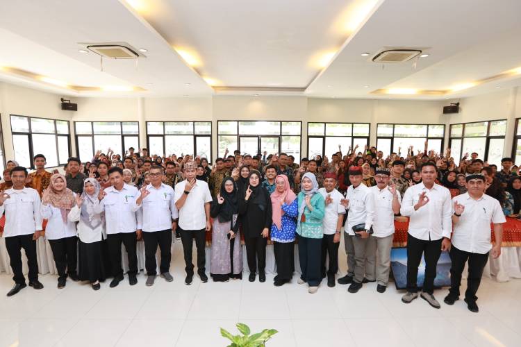 Pemkab Banyuwangi Berikan Pelatihan Keamanan Pangan Bagi Pengelola MBG