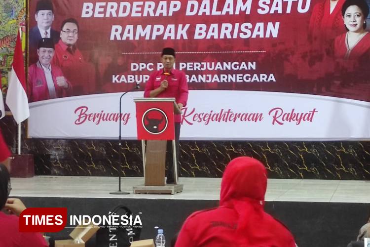 DPC PDI Perjuangan Banjarnegara Menggelar Pendidikan Politik 'Berderap Dalam Satu Rampak Barisan'