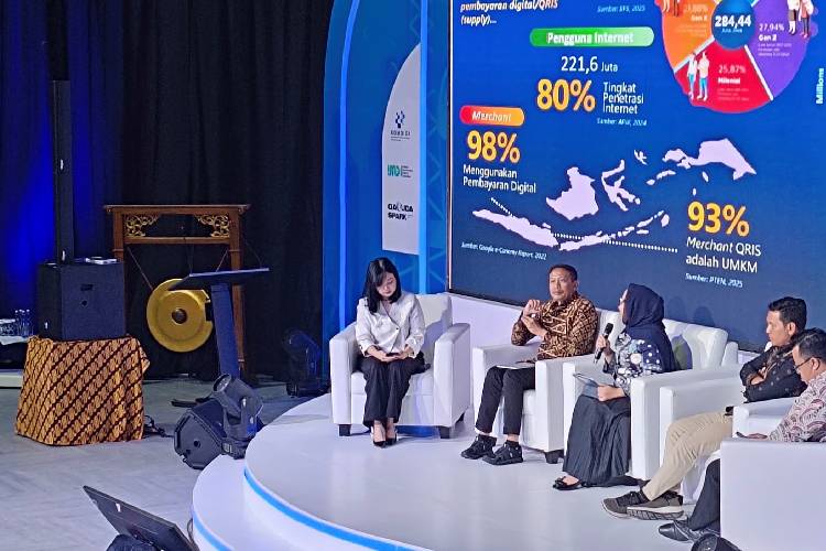 Wali Kota Malang, Wahyu Hidayat saat menjadi narsum peningkatan kualitas digital daerah. (Foto: Prokopim Setda Kota Malang for TIMES Indonesia)