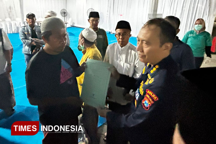 Duka di Balik Tragedi: Kisah Ayah Korban yang Ikhlas, Tak Menuntut Ponpes Al Khoziny