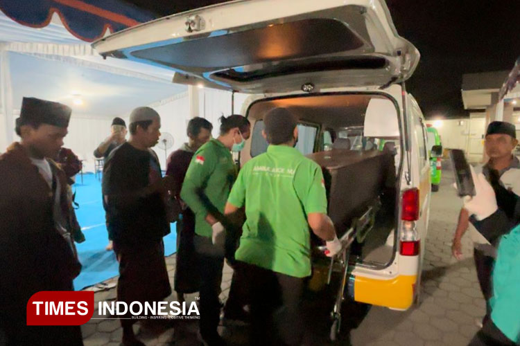 keluarga-korban-tragedi-Ponpes-Al-Khoziny-3.jpg