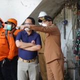 Bupati Sidoarjo Apresiasi Kerja Keras Tim SAR, Berharap Evakuasi Korban Ponpes Al Khoziny Cepat Tuntas