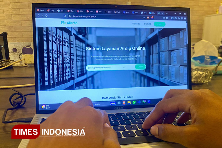 SiLaron, inovasi digital Dispusip Banyuwangi wujudkan layanan arsip gratis. (FOTO: Ikromil Aufa/TIMES Indonesia)