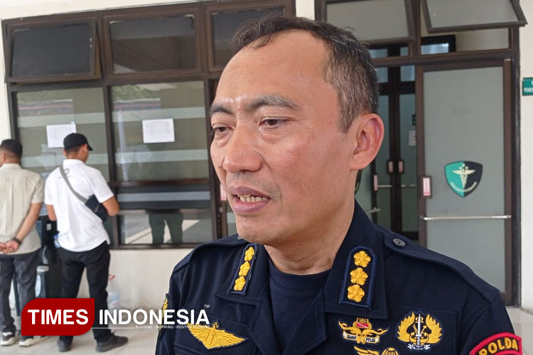 Kabid Dokkes Polda Jatim Kombes Pol. Dr. dr. Mohammad Khusnan Marzuki, Senin (6/10/2025). (Foto: Hamida Soetadji/TIMES Indonesia)