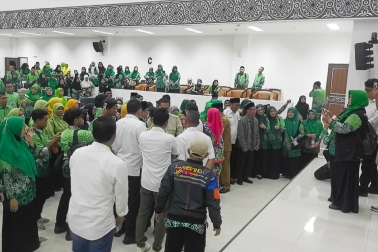Suara Guru Madrasah Cianjur, Pahlawan Pendidikan Tuntut Status dan Kesejahteraan