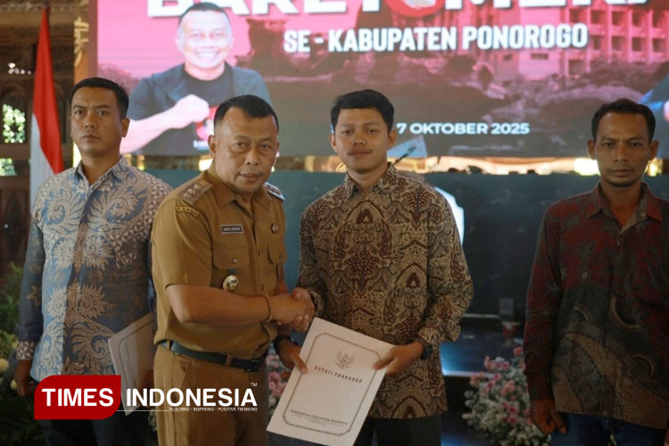 Bupati-Ponorogo-Sugiri-2.jpg