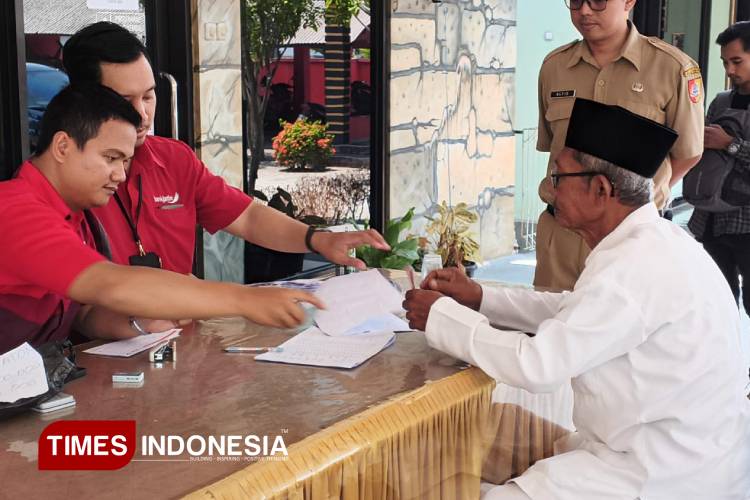 340 Guru Ngaji di Kencong Terima Bantuan Insentif dari Pemerintah