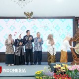 Tenun Ikat Parengan Tak Sekadar Kain, Tapi Jalan Baru Bagi Wirausahawan Muda Lamongan