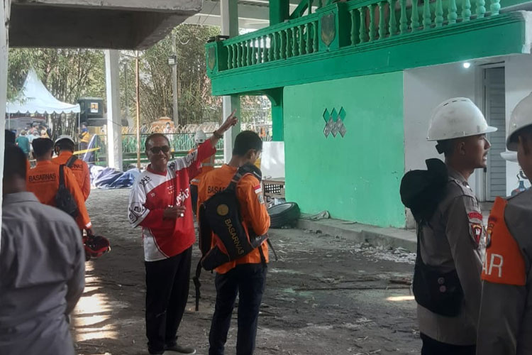 Ponpes-Al-Khoziny-Sidoarjo-3.jpg