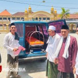 Kisah Dari Dua Sahabat di Gresik, Wakafkan Mobil Pribadi Jadi Ambulans Jenazah