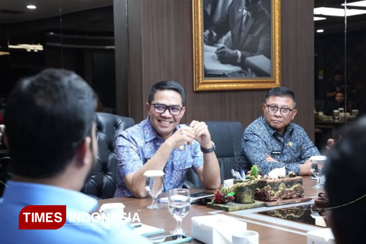 Wali-Kota-Samarinda-Andi-Harun-dan-Wakil-Wali-kota-Saefuddin-Zuhri.jpg
