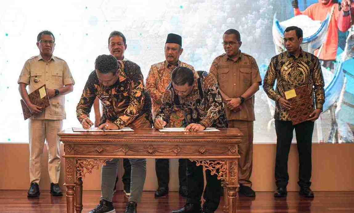 Penandatanganan MoU PT Garam dengan Bappenas, KKP, dan swasta Jerman. (Foto: Istimewa)