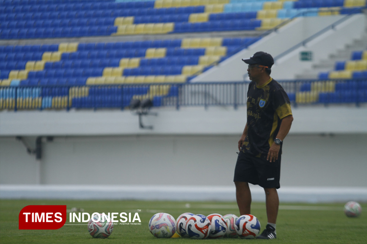 Persela Lamongan Berpisah dengan Aji Santoso, Suporter Soroti Keputusan Manajemen