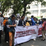 Massa Aksi Tak Dikenal Warnai Sidang PT Position vs PT WKM