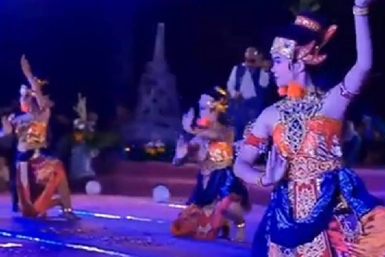 Pertunjukan-tari-yang-mengangkat-literasi-b.jpg