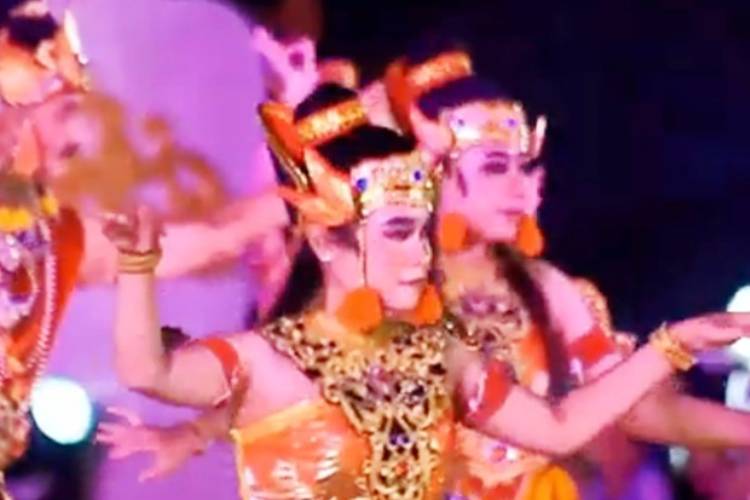Trailer Sendratari Badracari Memukau di Peluncuran Borobudur Moon 2025