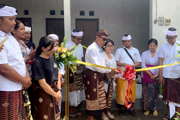 Wapa di Ume Sidemen Rayakan Ulang Tahun ke-7 dengan Program Bedah Rumah