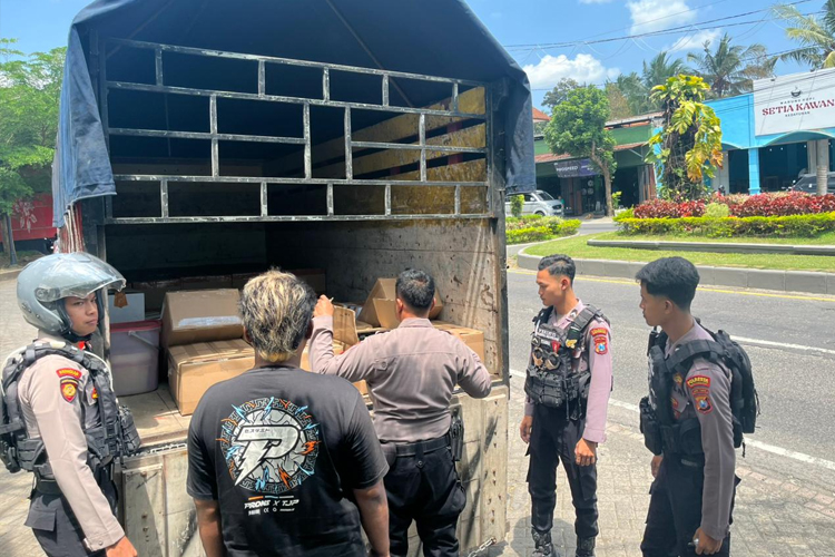 Polresta Banyuwangi Gagalkan Pengiriman 1.800 Botol Arak Ilegal