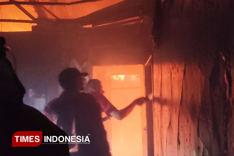 Kebakaran Hebat Terjadi di Pemalang, 5 Rumah Warga Jadi Korban